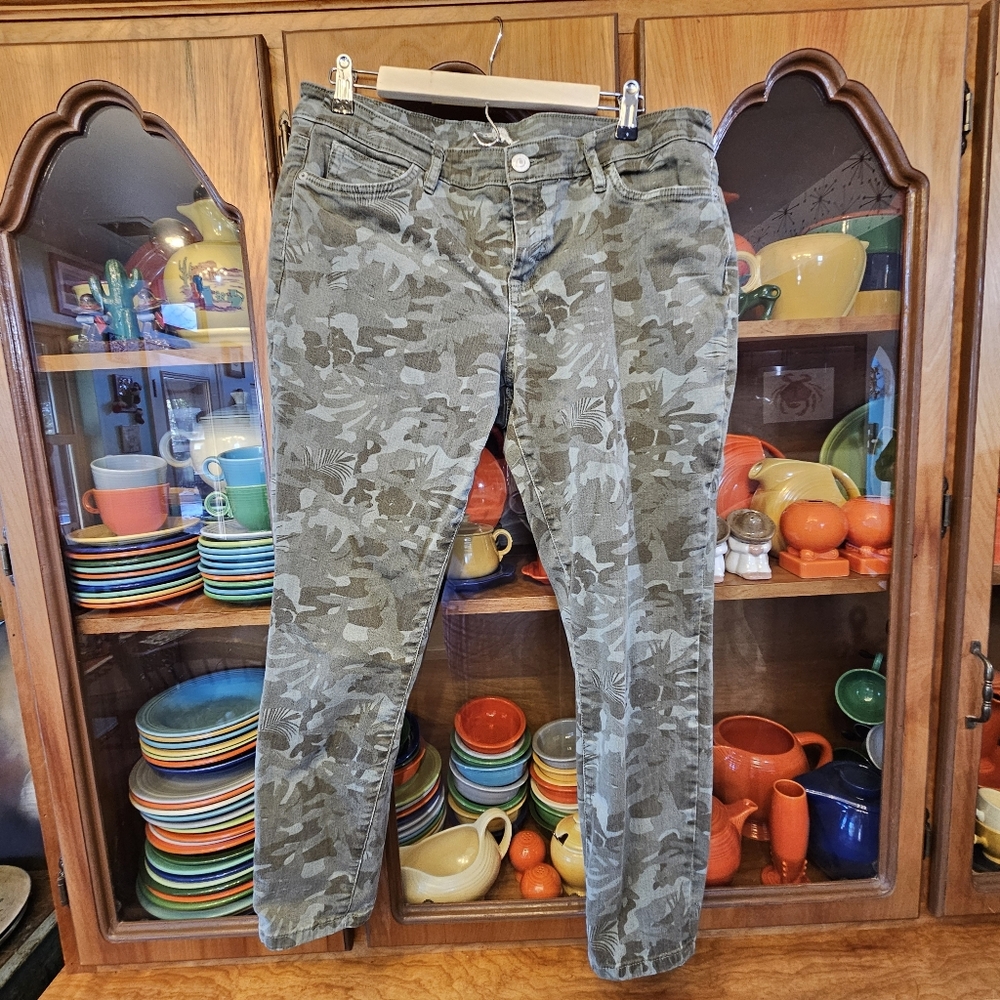 Tommy Bahama Jeans Womens 14 Skinny Ankle Tropical Camo Green